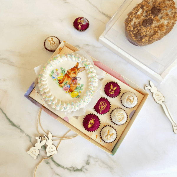 Caixa para Bentô Cake + 6 brigadeiros Feliz Páscoa